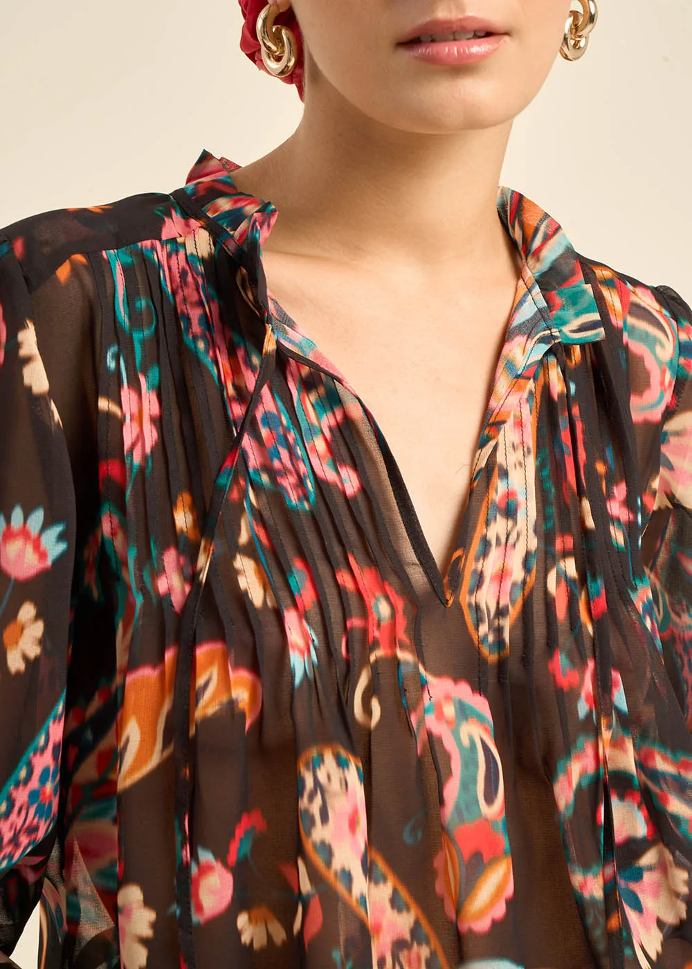 Blouse imprimée avec détails plissés