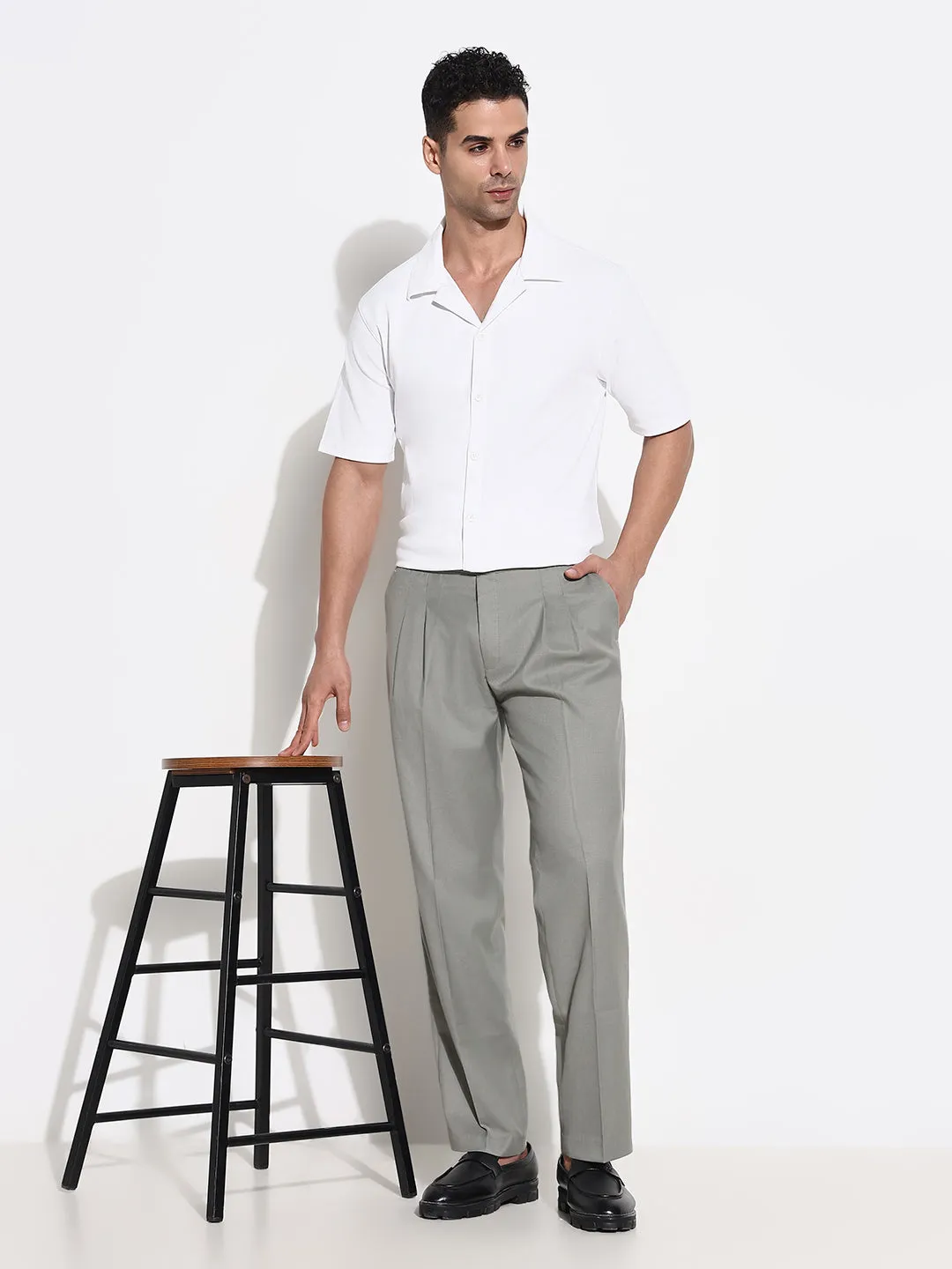 Men Grey Solid Formal Low-Rise Pleated Trousers
