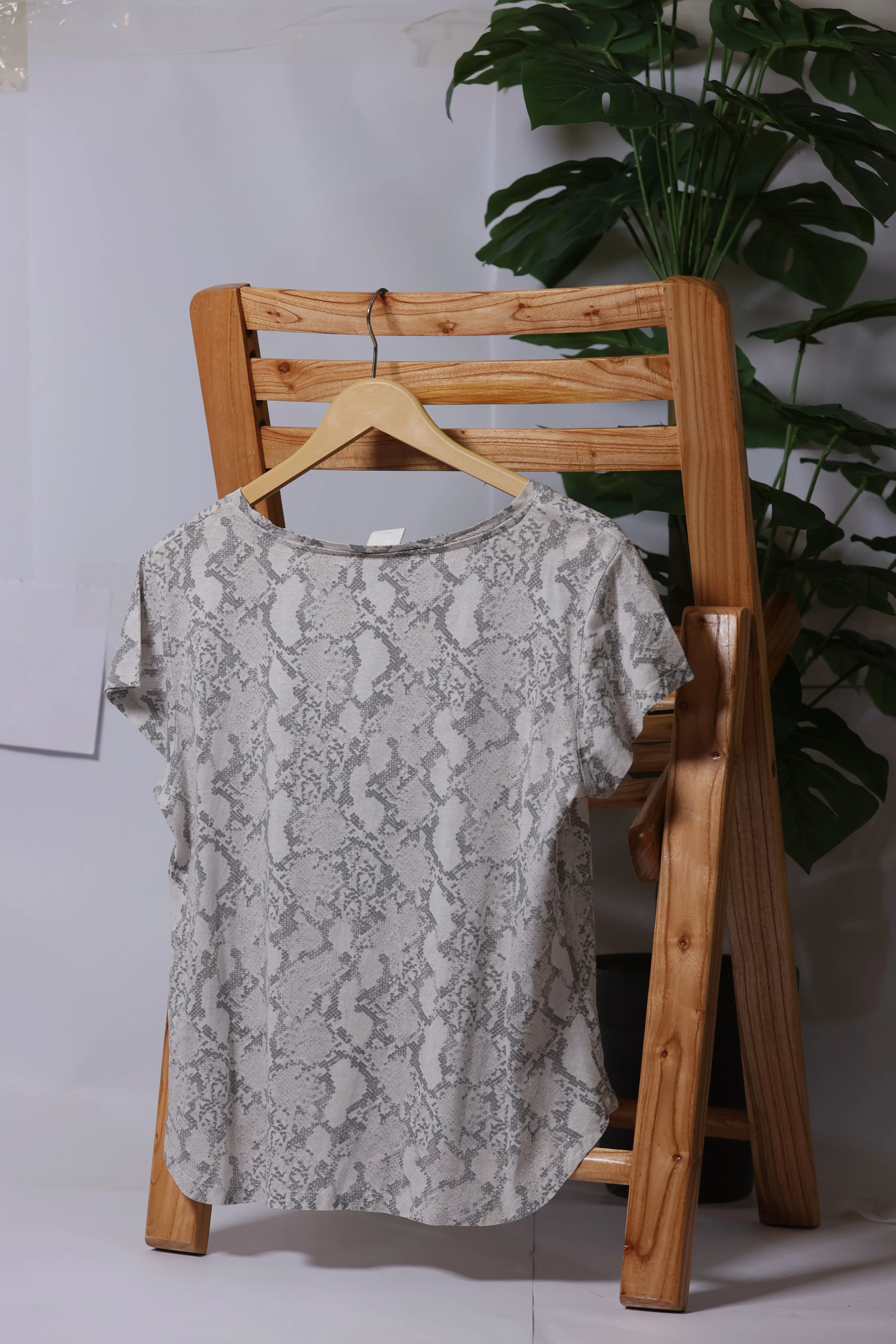 Short Sleeve T-Shirt By H&M Basic