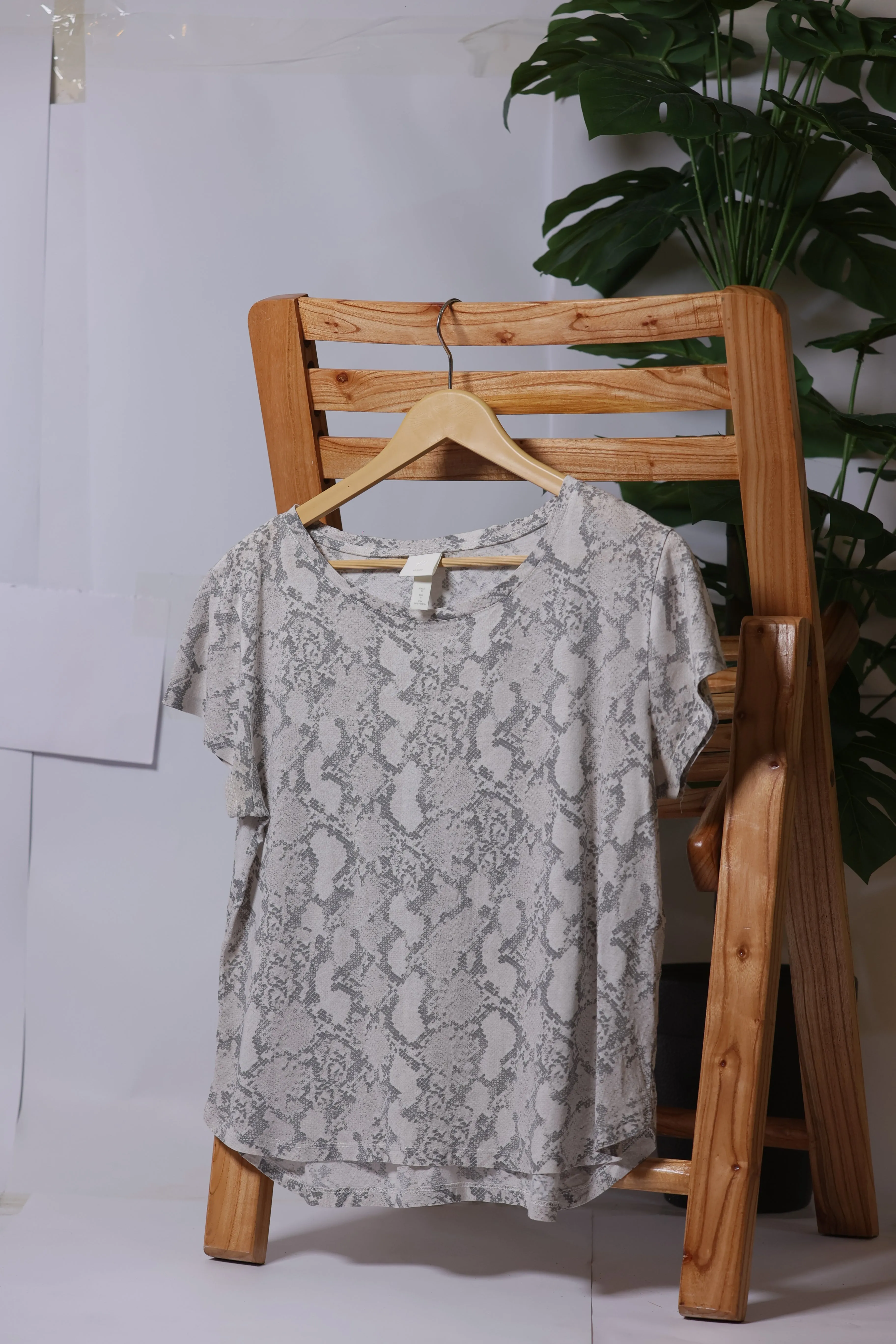 Short Sleeve T-Shirt By H&M Basic