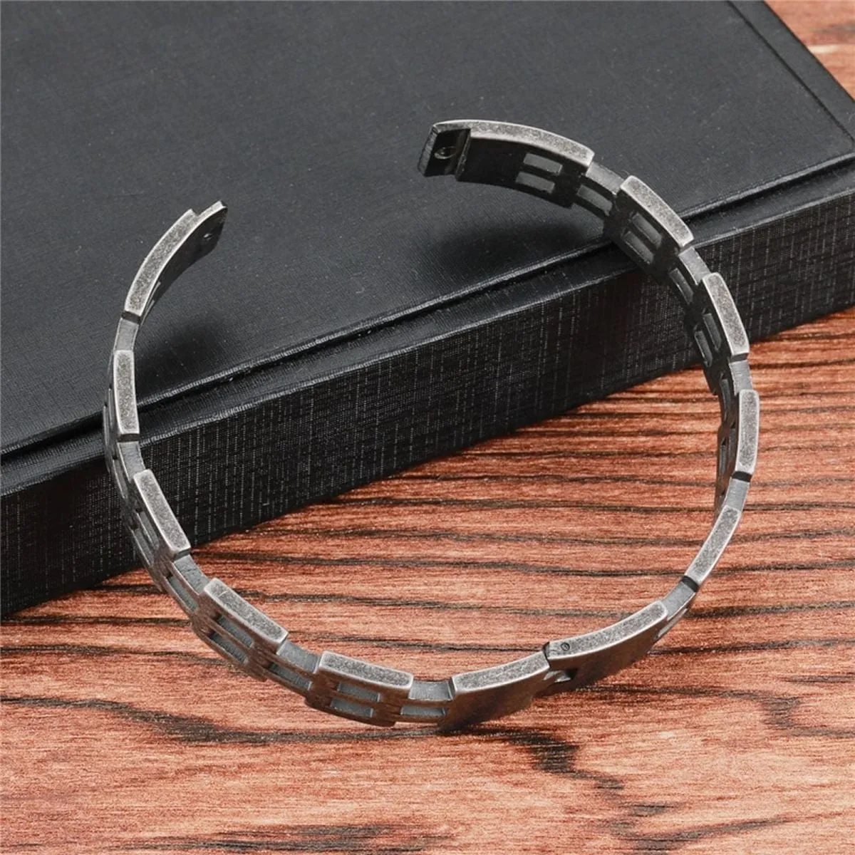 Stylish Italian Black 316L Stainless Steel Openable Kada Bracelet Men